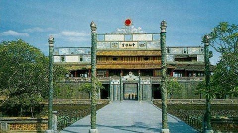 kinh thanh hue.jpg